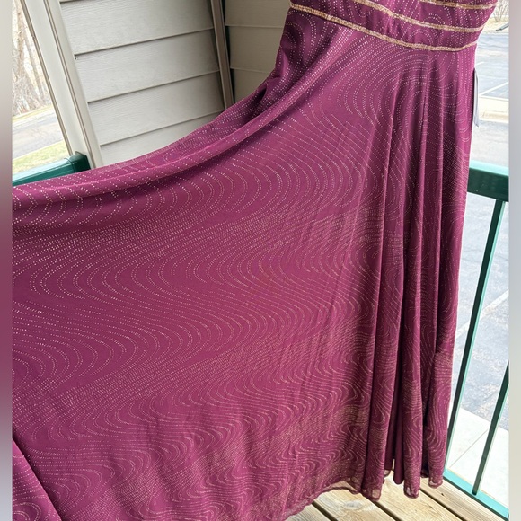 🆕✨ Xtraordinary Burgundy Wine Gold Maxi Dress Size 11 Evening Gown Long Flowy - Picture 7 of 17